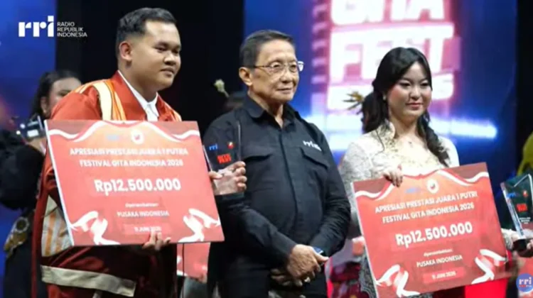 Izat dan Joy Ellen Terbaik di Festival Gita Indonesia