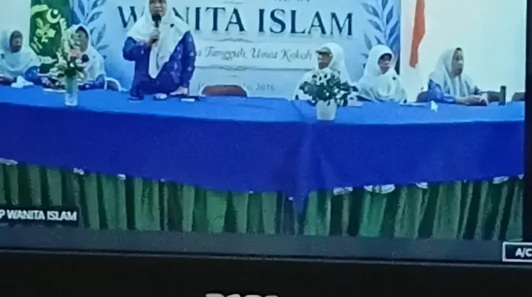 PW WI Provinsi Sultra Ikuti Refleksi Milad Wanita Islam Indonesia Secara Daring