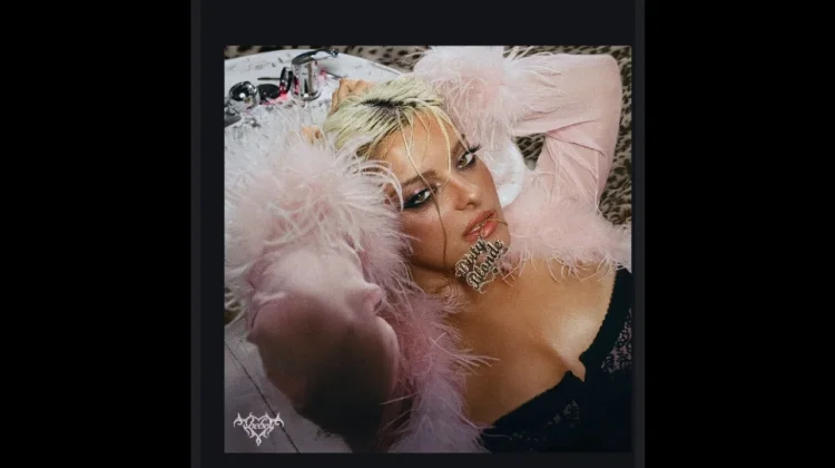 Penyanyi Bebe Rexha Merilis Album Bertajuk Dirty Blonde