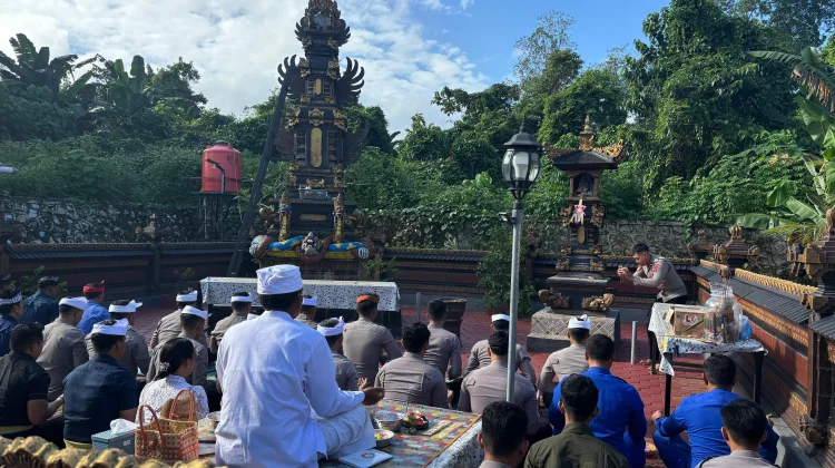 Doa Bersama di Pura Jadi Momentum Refleksi Hari Bhayangkara