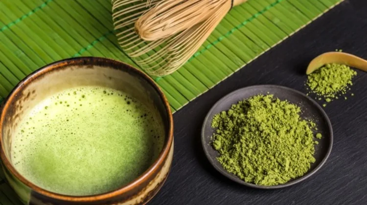 Anak Muda Wajib Tahu! Ini Sisi Positif dan Negatif Matcha