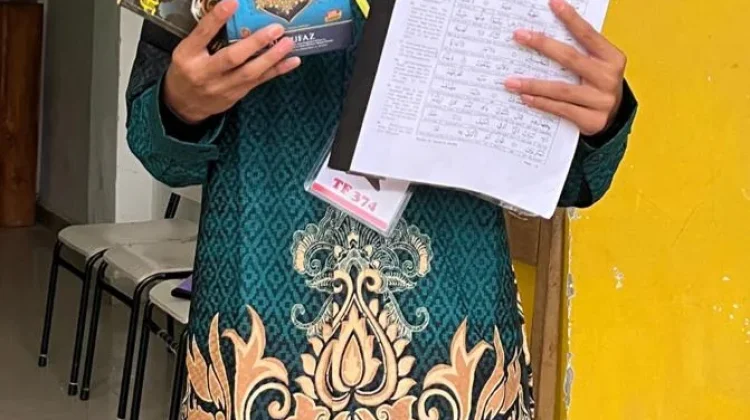Pengalaman Masuk 10 Besar hingga Meraih Prestasi Cabang Tafsir Bahasa Inggris