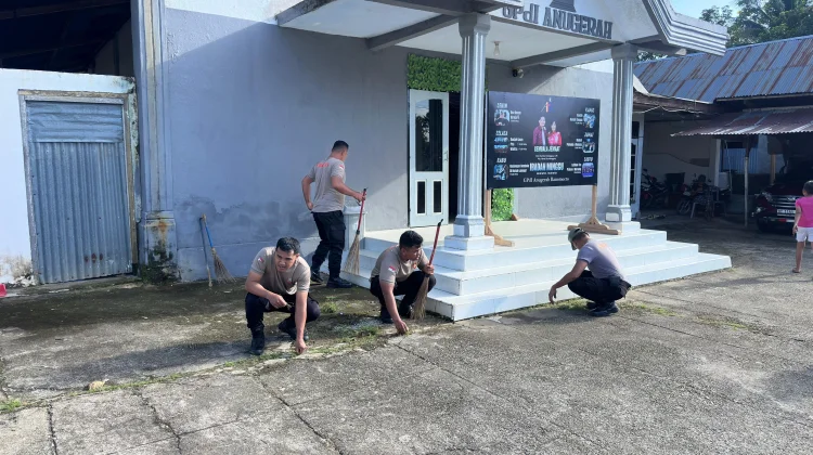 Unit Polsatwa Polda Sultra Gelar Kerja Bakti di Rumah Ibadah