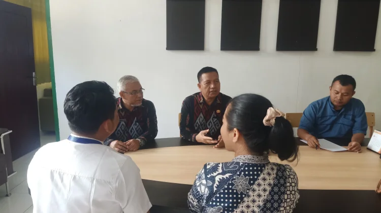 SMANSA  Kendari Jalin Kerjasama RRI dengan Program English Corner