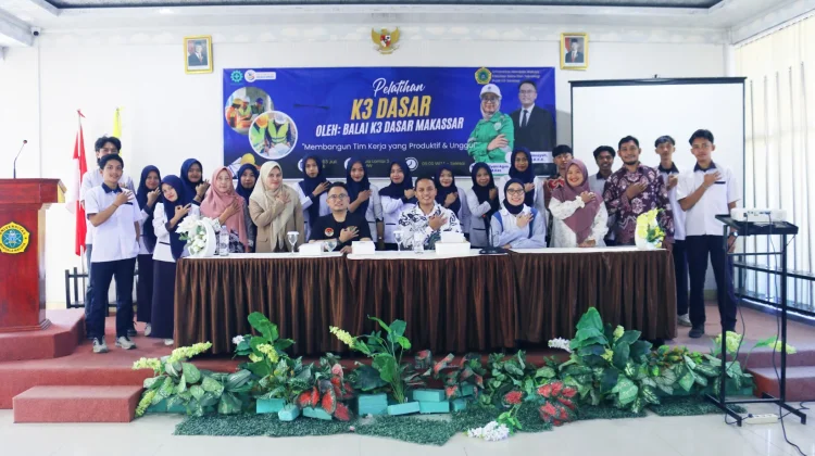 Bekali Mahasiswa Hadapi Prakerin, D3 Sanitasi UMW Gelar Pelatihan K3 Dasar