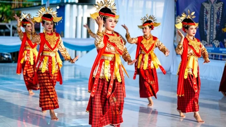 Sultra Kembangkan Sektor Pariwisata Berbasis Budaya