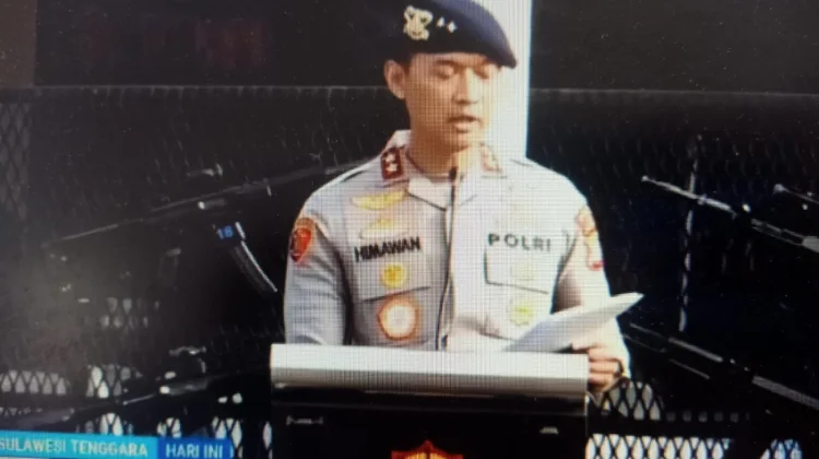 Kapolda Sultra Apresiasi Kinerja Brimob, Serahkan Ribuan Perlengkapan Personel