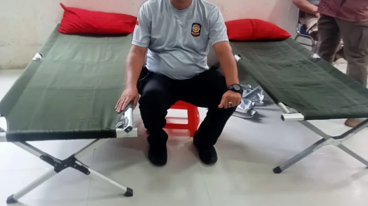 Pejabat Satpol PP Kota Kendari Ikut Donor Darah, Wujud Kepedulian bagi Sesama