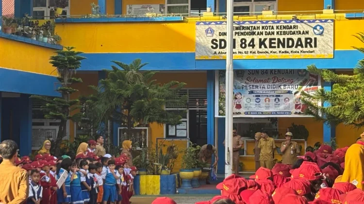 Pelaksanaan MPLS SDN 84 Diisi Pengenalan Lingkungan Sekolah