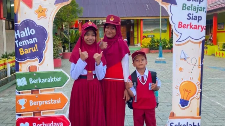 Hari Pertama Masuk Sekolah, SD Negeri 86 Kendari Sambut Siswa Baru PLS