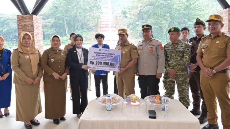 Bank Sultra Salurkan Beasiswa Mahasiswa UMKOTA