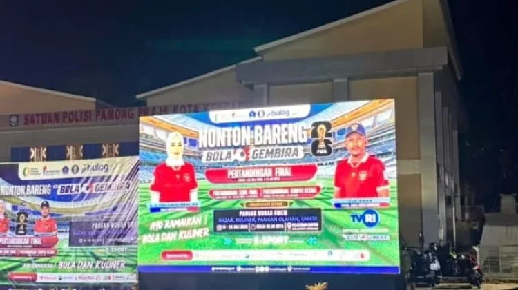 Nobar “Bola Gembira” dan Pangan Murah Semarakkan Balai Kota Kendari