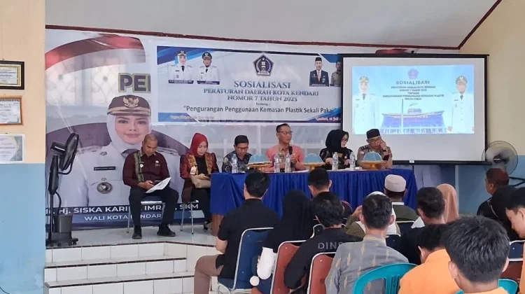 Pemkot Kendari Sosialisasi Perda Pengurangan Penggunaan Kemasan Plastik