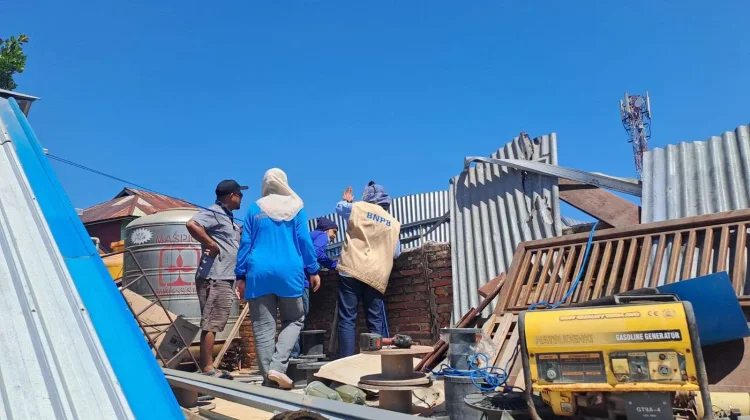 Tiga Rumah Rusak akibat Angin Kencang di Baubau
