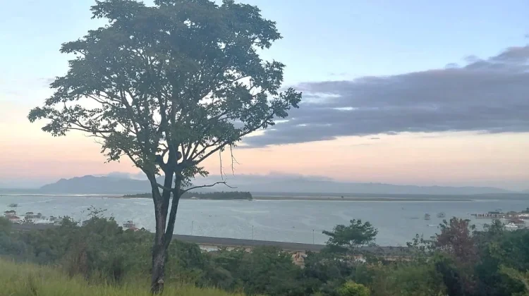 Bukit Bajo Indah, Panorama Laut yang Memikat