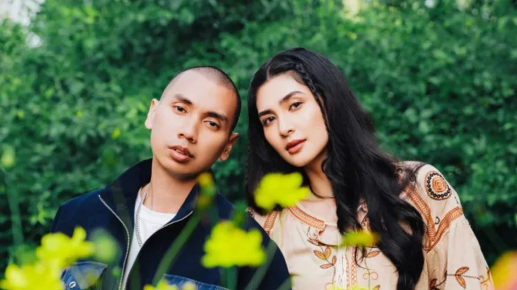 Rayi Putra dan Mikha Tambayong Usung Tema 'Mature Breakup' di Lagu "Jalan Tengah"
