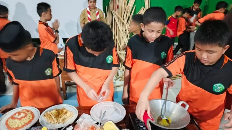 MTsN 1 Kendari Tutup Perjusad, Perkuat Karakter dan Jiwa Kepemimpinan Siswa
