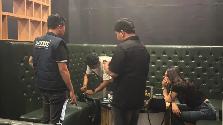 Razia THM di Kendari, Ditresnarkoba Polda Sultra Tes Urine Pengunjung dan Karyawan