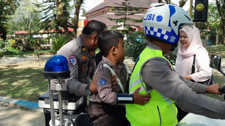 Ditlantas Polda Sultra Tanamkan Budaya Tertib Lalu Lintas sejak Dini