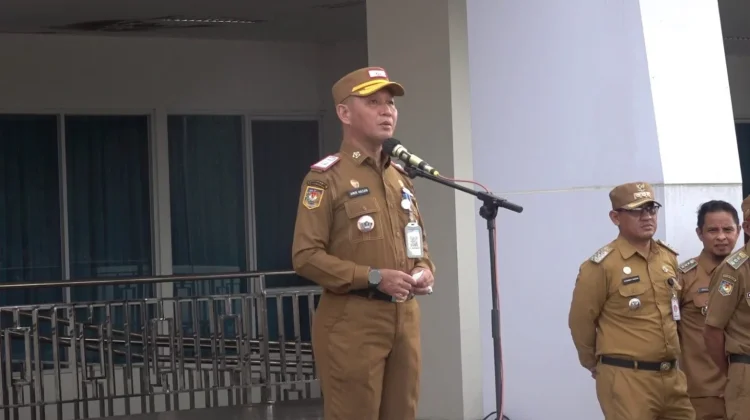 Sekda Kota Kendari Soroti Penggunaan Atribut ASN Belum Sesui Ketentuan