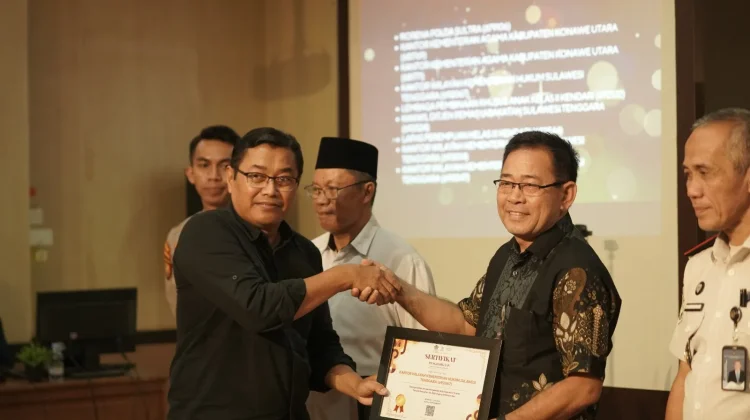 Kemenkum Sultra Raih Penghargaan IKPA Terbaik dari KPPN Kendari