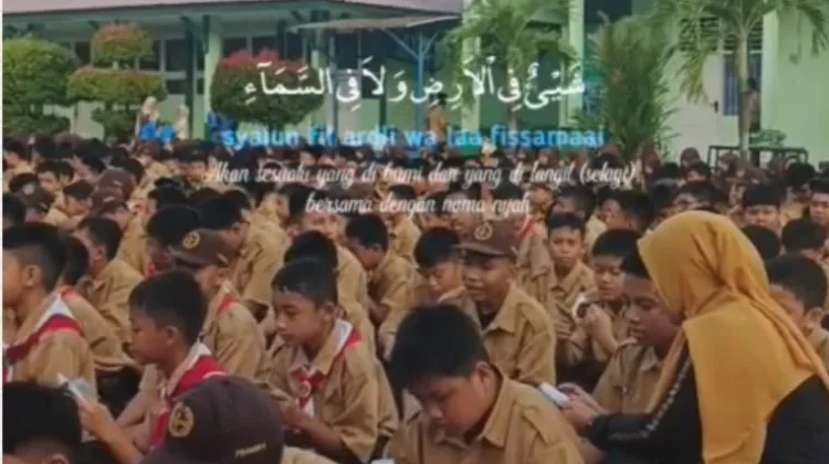 Dzikir Pagi MTsN 1 Kendari Perkuat Karakter Religius Warga Madrasah