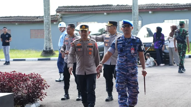 Suasana Penjemputan Taruna Akpol dan Akmil di Lanud Kendari
