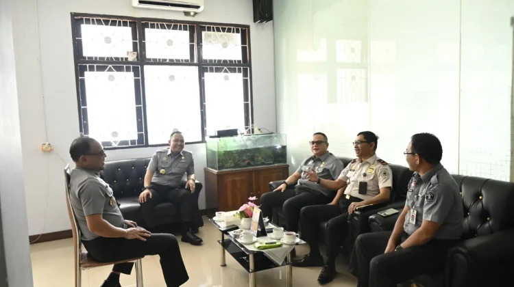 Kakanwil Kemenkum Sultra dan Kakanwil Imigrasi Sultra Gelar Coffee Morning