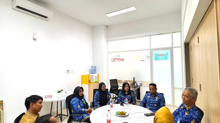 Disnakerperin Kendari Bangun Kemitraan Strategis Bersama RRI
