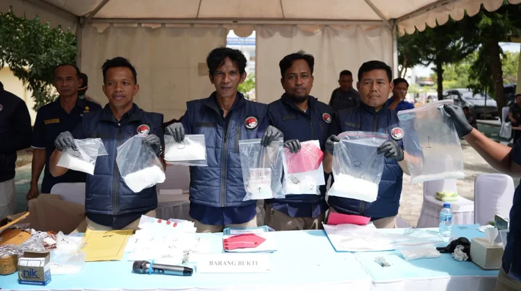 Polda Sultra Musnahkan Barang Bukti 5,4 Kg Sabu