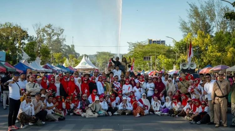 BKAD Kota Kendari Turut Meriahkan Karnaval Juang Kemerdekaan HUT ke-81 RI