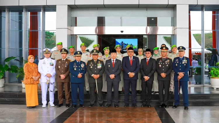 Gubernur Sultra Ajak Generasi Muda Teladani Semangat Para Veteran