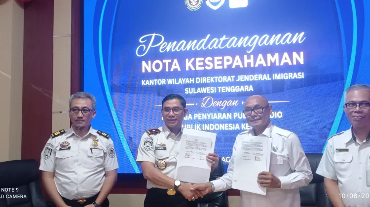 Kanwil Ditjen Imigrasi dan RRI Kendari Perkuat Sinergi Publikasi