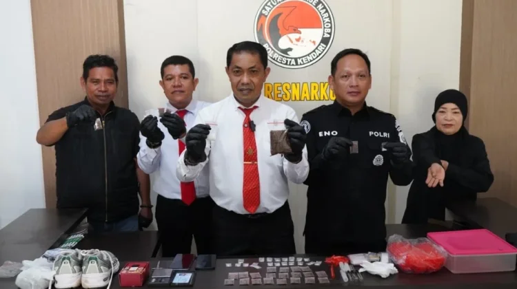 Dua Pemain Narkoba Ditangkap Polresta Kendari Bersama Barang Bukti