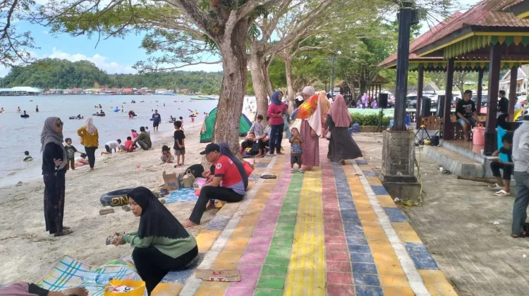 Pantai Nambo Kendari Jadi Contoh Sukses Sektor Wisata untuk PAD