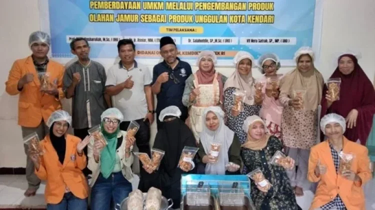 DPPM Kemdiktisaintek RI, Dosen UHO Dorong Jamur Tiram Jadi Produk Unggulan