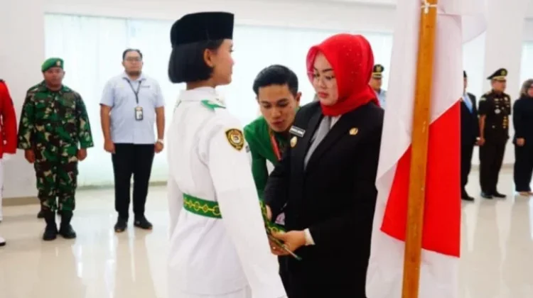 Wali Kota Kendari Kukuhkan 43 Paskibraka di HUT ke-81 RI