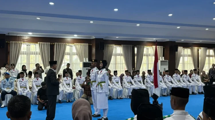 Gubernur Tekankan Disiplin Jadi Bekal Bentuk Kepribadian Paskibraka Sultra