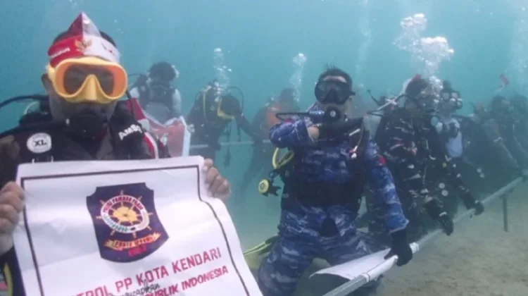 Divers Camp 2026 Kibarkan Bendera Merah Putih di Bawah Laut Kolaka Utara