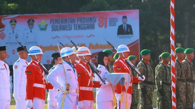 Penurunan Bendera HUT RI di Sultra Berlangsung Khidmat