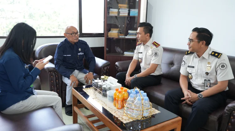 Kantor Imigrasi dan RRI Kendari Bangun Kerjasama