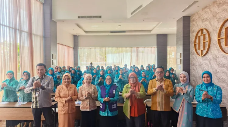 Perkuat Layanan Kesehatan Terpadu, TP PKK dan Pemkot Baubau Gelar Bimtek Posyandu