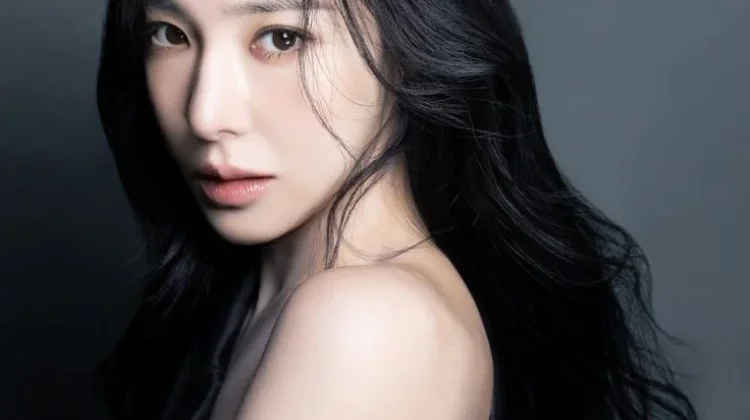 Tiffany Young Rilis Album Solo Perdana Edge of Calm