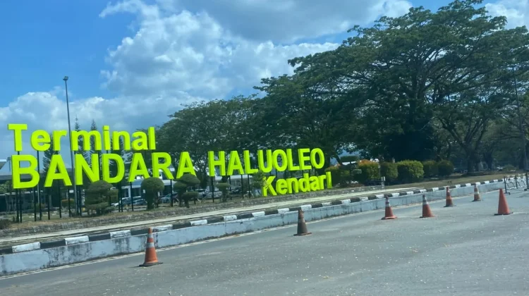 Kepala Bandara HO Kendari Minta Maaf Atas Pembatalan Penerbangan Kendari-Jakarta