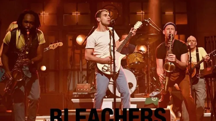 Bleachers Gandeng Troye Sivan untuk Isi Soundtrack Practical Magic 2