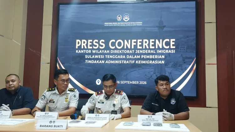 Melanggar Izin Tinggal, Imigrasi Sultra Deportasi Tiga WNA asal China