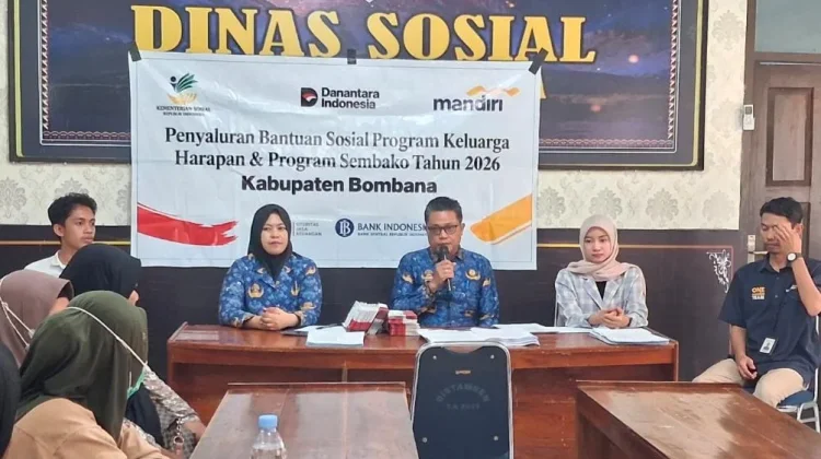 Dinsos Bombana Salurkan KKS bagi Ratusan Keluarga Penerima PKH Baru 2026