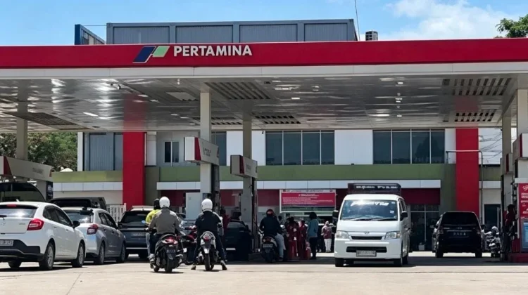 DPKU Kendari Imbau Warga Hindari Pembelian BBM Berlebihan Cegah Antrian Panjang
