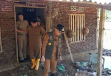 Pemkab Kolaka Serahkan Bantuan Warga Terdampak Banjir