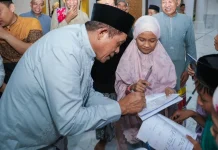 Wagub Sultra Laksanakan Safari Ramadan di Kolaka Timur